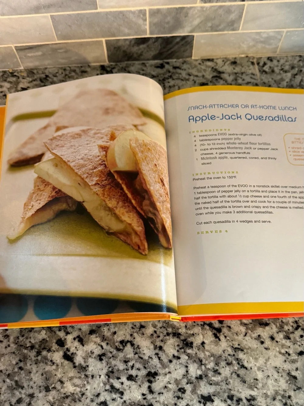 Rachael Ray Yum-O! The Family Cookbook -